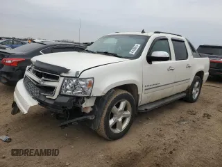 2009 Chevrolet Avalanche LTZ with VIN 3GNFK32099G272355, listed as a Copart auction lot 47439615 with 194,965 mi miles and Salvage Title. Bid and sale history available at carsss.com. Image 1.