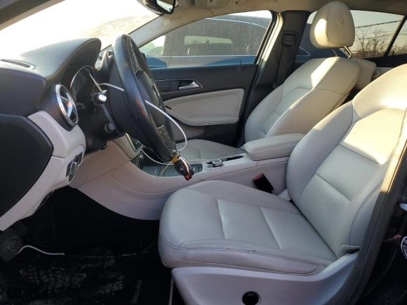 2015 Mercedes-Benz GLA-Class GLA 250 with VIN WDCTG4GB1FJ121415, listed as a Copart auction lot 85641224 with 80,599 mi miles and Salvage Title. Bid and sale history available at carsss.com. Image 7.