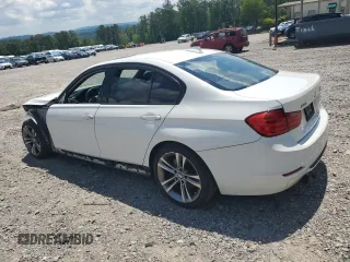2013 BMW 3 Series 335i xDrive z VIN WBA3B9C51DF140819, wystawiony jako Copart lot #54215495 z przebiegiem 138 694 mil mil oraz Szkoda całkowita • Salvage title. Historia ofert i sprzedaży dostępna na DreamBid. Obrazek 2.