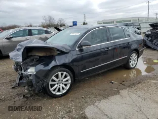 2010 Volkswagen Passat Komfort with VIN WVWJM7AN1AE106439, listed as a Copart auction lot 50972225 with 139,704 mi miles and Salvage title. Bid and sale history available at DreamBid. Image 1.