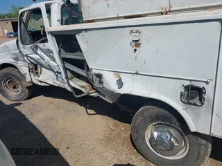 1997 Ford F-250 с VIN 3FTHF25H3VMA51461, выставлен на аукционе IAAI как лот 41953540 с пробегом 270 701 миль миль и . История ставок и продаж доступна на DreamBid. Изображение 6.