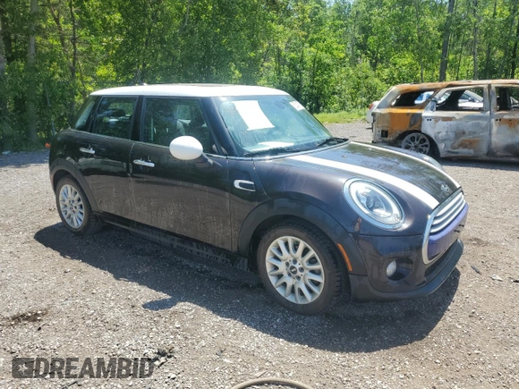 2015 MINI Hardtop 4 Door z VIN WMWXS5C53FT833759, wystawiony jako Copart lot #62146775 z przebiegiem Nie podano mil oraz Czysty tytuł • Clean title. Historia ofert i sprzedaży dostępna na DreamBid. Obrazek 4.