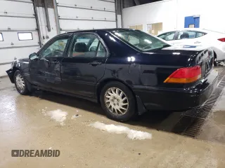 1998 Acura RL Premium with VIN JH4KA965XWC010392, listed as a Copart auction lot 88821685 with 181,639 mi miles and Salvage Title. Bid and sale history available at carsss.com. Image 2.