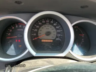 2005 Toyota Tacoma z VIN 3TMMU52N75M001405, wystawiony jako Copart lot #59146025 z przebiegiem 216 137 mil mil oraz Szkoda całkowita • Salvage title. Historia ofert i sprzedaży dostępna na DreamBid. Obrazek 9.