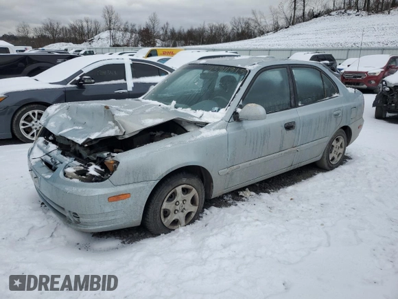 2005 Hyundai Accent GLS with VIN KMHCG45C05U605523, listed as a Copart auction lot 43811815 with 190,638 mi miles and Salvage Title. Bid and sale history available at carsss.com. Image 1.
