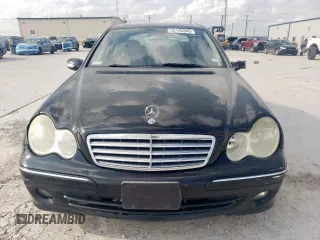 2006 Mercedes-Benz C 280 Luxury with VIN WDBRF54H66F801331, listed as a Copart auction lot 55140345 with 143,157 mi miles and Salvage title. Bid and sale history available at DreamBid. Image 5.