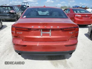 2019 Volvo S60 Momentum with VIN 7JRA22TK0KG001474, listed as a Copart auction lot 42163233 with 33,923 mi miles. Bid and sale history available at carsss.com. Image 6.