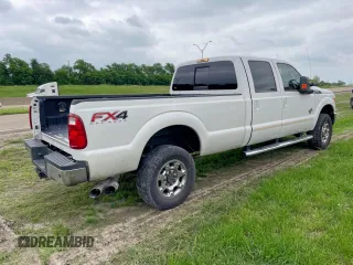 2014 Ford F-350 XLT with VIN 1FT8W3BT3EEB76108, listed as a Copart auction lot 63133865 with 261,799 mi miles and Clean title. Bid and sale history available at DreamBid. Image 4.
