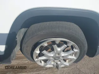 2014 Jeep Cherokee Latitude with VIN 1C4PJLCB1EW226188, listed as a IAAI auction lot 41869119 with 54,478 mi miles. Bid and sale history available at carsss.com. Image 19.