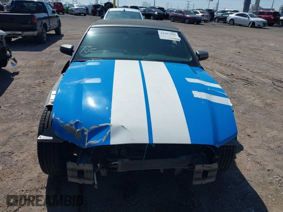 2014 Ford Mustang V6 with VIN 1ZVBP8EM2E5293227, listed as a IAAI auction lot 41987919 with 70,871 mi miles. Bid and sale history available at carsss.com. Image 12.