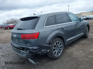 2018 Audi Q7 Premium Plus z VIN WA1LAAF76JD039992, wystawiony jako IAAI lot #41880935 z przebiegiem 74 095 mil mil oraz . Historia ofert i sprzedaży dostępna na DreamBid. Obrazek 4.