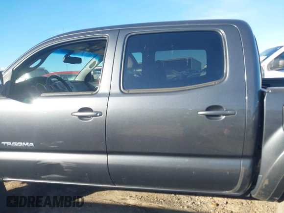 2009 Toyota Tacoma PreRunner with VIN 3TMJU62N09M079135, listed as a IAAI auction lot 41608120 with 230,384 mi miles. Bid and sale history available at carsss.com. Image 15.