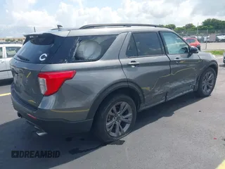 2022 Ford Explorer XLT with VIN 1FMSK7DH2NGC46747, listed as a IAAI auction lot 42379774 with 34,626 mi miles and . Bid and sale history available at DreamBid. Image 4.