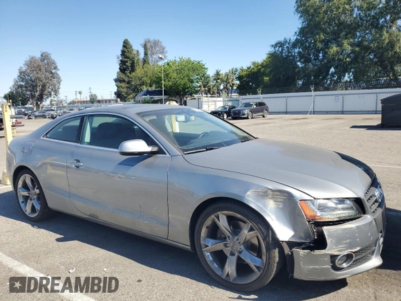 2011 Audi A5 Premium Plus z VIN WAULFAFR9BA049683, wystawiony jako Copart lot #56586245 z przebiegiem 49 133 mil mil oraz Szkoda całkowita • Salvage title. Historia ofert i sprzedaży dostępna na DreamBid. Obrazek 4.