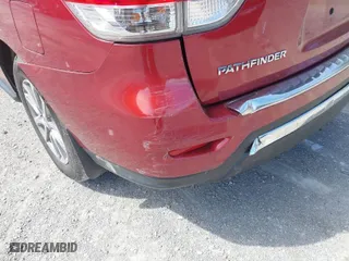 2015 Nissan Pathfinder Platinum with VIN 5N1AR2MM9FC661080, listed as a IAAI auction lot 41835390 with 122,999 mi miles. Bid and sale history available at carsss.com. Image 6.