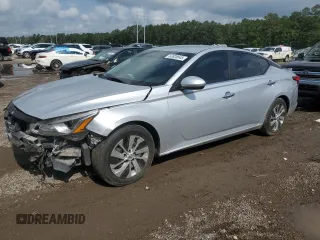 2020 Nissan Altima S z VIN 1N4BL4BV1LC254390, wystawiony jako Copart lot #53828545 z przebiegiem 230 103 mil mil oraz Szkoda całkowita • Salvage title. Historia ofert i sprzedaży dostępna na DreamBid. Obrazek 1.