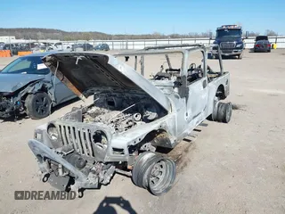 2005 Jeep Wrangler Unlimited with VIN 1J4FA44S55P366393, listed as a IAAI auction lot 41849008 with 0 mi miles. Bid and sale history available at carsss.com. Image 14.