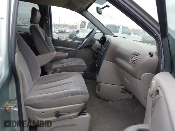 2003 Dodge Grand Caravan with VIN 1D8GP24303B176549, listed as a IAAI auction lot 41716076 with 126,422 mi miles and . Bid and sale history available at DreamBid. Image 5.