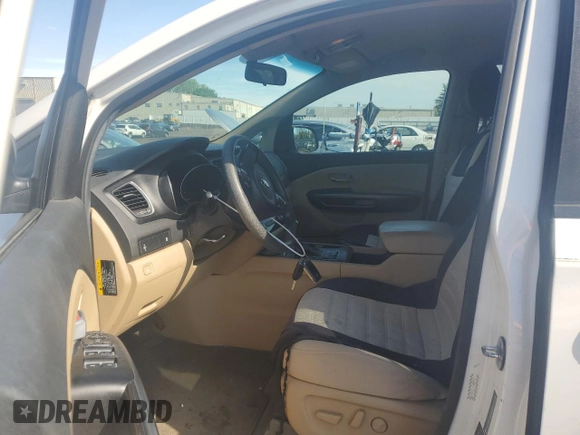 2015 Kia Sedona LX with VIN KNDMB5C11F6044947, listed as a Copart auction lot 55922215 with 259,493 mi miles and Clean Title. Bid and sale history available at DreamBid. Image 7.