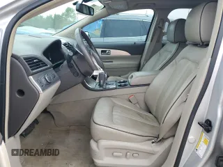 2014 Lincoln MKX with VIN 2LMDJ6JK4EBL05749, listed as a Copart auction lot 61123624 with 172,912 mi miles and Salvage Title. Bid and sale history available at carsss.com. Image 7.