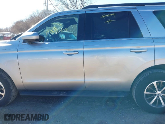 2020 Ford Expedition XLT with VIN 1FMJU1HT6LEA28613, listed as a IAAI auction lot 41822409 with 59,769 mi miles and . Bid and sale history available at DreamBid. Image 14.