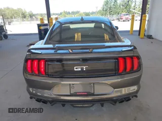2020 Ford Mustang GT z VIN 1FA6P8CFXL5182243, wystawiony jako IAAI lot #42639313 z przebiegiem 32 018 mil mil oraz . Historia ofert i sprzedaży dostępna na DreamBid. Obrazek 16.