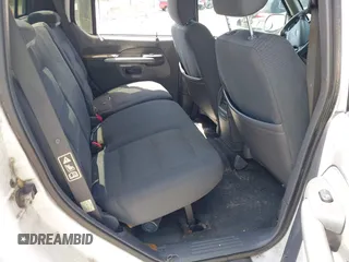 2002 Ford Explorer Sport Trac Value z VIN 1FMZU77E22UD24886, wystawiony jako IAAI lot #42361154 z przebiegiem 240 972 mil mil oraz . Historia ofert i sprzedaży dostępna na DreamBid. Obrazek 8.