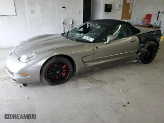 2002 Chevrolet Corvette with VIN 1G1YY32G825129366, listed as a Copart auction lot 49793155 with 0 mi miles and Clean Title. Bid and sale history available at carsss.com. Image 1.