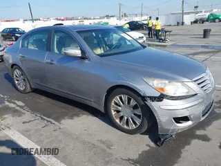 2009 Hyundai Genesis with VIN KMHGC46E59U046506, listed as a IAAI auction lot 41990191 with 86,791 mi miles. Bid and sale history available at carsss.com. Image 1.