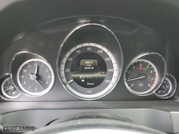2013 Mercedes-Benz E-Class E 350 with VIN WDDKJ5KB7DF210671, listed as a Copart auction lot 53207205 with 204,918 mi miles and Clean Title. Bid and sale history available at carsss.com. Image 9.
