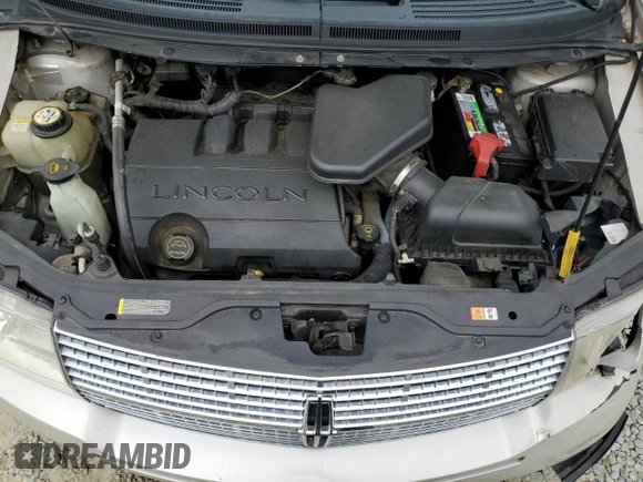 2007 Lincoln MKX z VIN 2LMDU68C07BJ35947, wystawiony jako Copart lot #51804485 z przebiegiem 182 536 mil mil oraz Szkoda całkowita • Salvage title. Historia ofert i sprzedaży dostępna na DreamBid. Obrazek 13.