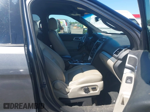 2014 Ford Explorer XLT with VIN 1FM5K8D81EGC20224, listed as a IAAI auction lot 42081013 with 97,374 mi miles and . Bid and sale history available at carsss.com. Image 5.