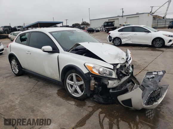 2012 Volvo C30 with VIN YV1672MK4C2274561, listed as a Copart auction lot 45050385 with Not Provided miles and Salvage Title. Bid and sale history available at DreamBid. Image 4.