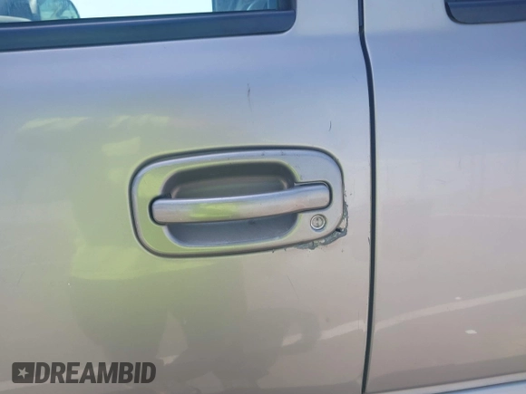 2003 Chevrolet Tahoe LS с VIN 1GNEC13T03R104147, выставлен на аукционе IAAI как лот 42100263 с пробегом 188 249 миль миль и . История ставок и продаж доступна на DreamBid. Изображение 6.