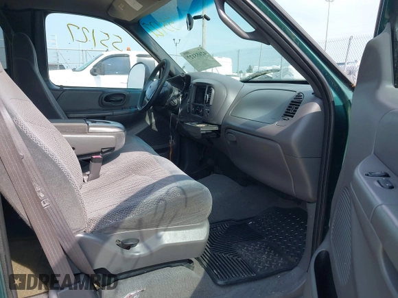 1999 Ford F-150 XL с VIN 1FTRX08LXXKB89532, выставлен на аукционе IAAI как лот 42655127 с пробегом 189 999 миль миль и . История ставок и продаж доступна на DreamBid. Изображение 5.