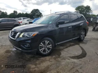 2017 Nissan Pathfinder SV z VIN 5N1DR2MN9HC608890, wystawiony jako Copart lot #59191845 z przebiegiem 136 270 mil mil oraz Szkoda całkowita • Salvage title. Historia ofert i sprzedaży dostępna na DreamBid. Obrazek 1.