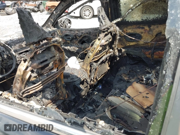 2017 Jeep Cherokee Limited with VIN 1C4PJMDB9HW538283, listed as a IAAI auction lot 42562994 with Not provided miles and . Bid and sale history available at DreamBid. Image 6.