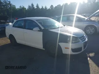 2008 Volkswagen Jetta S with VIN 3VWJZ71K38M043126, listed as a IAAI auction lot 42567140 with 181,153 mi miles and . Bid and sale history available at DreamBid. Image 1.