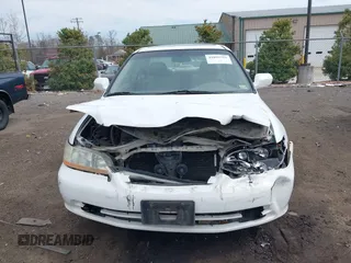 2001 Honda Accord EX z VIN 1HGCG16551A053095, wystawiony jako IAAI lot #41892751 z przebiegiem Nie podano mil oraz . Historia ofert i sprzedaży dostępna na DreamBid. Obrazek 12.