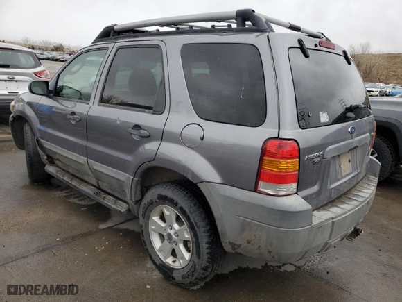 2007 Ford Escape XLT with VIN 1FMCU93167KA93496, listed as a Copart auction lot 48530895 with 170,908 mi miles and Salvage Title. Bid and sale history available at carsss.com. Image 2.