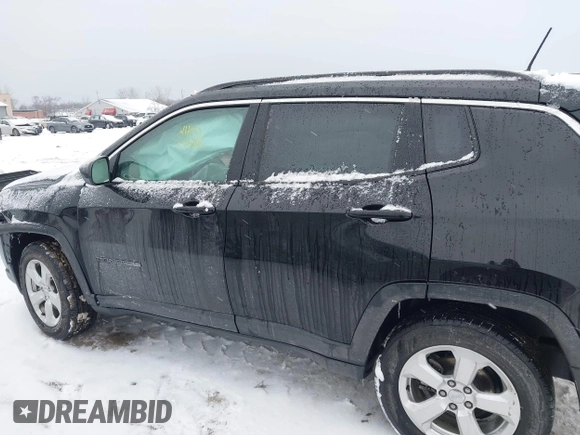 2018 Jeep Compass Altitude with VIN 3C4NJDBB6JT307069, listed as a IAAI auction lot 41351646 with 50,387 mi miles and . Bid and sale history available at carsss.com. Image 14.