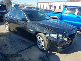 2012 BMW 5 Series 528i xDrive with VIN WBAXH5C51CDW05179, listed as a IAAI auction lot 41479229 with 160,871 mi miles. Bid and sale history available at carsss.com. Image 1.