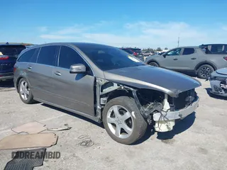 2012 Mercedes-Benz R-Class R 350 with VIN 4JGCB5HEXCA146176, listed as a IAAI auction lot 41442159 with 120,922 mi miles. Bid and sale history available at carsss.com. Image 1.