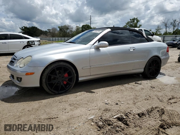 2006 Mercedes-Benz CLK-Class 3.5L with VIN WDBTK56F76T073095, listed as a Copart auction lot 70363754 with 84,246 mi miles and Salvage Title. Bid and sale history available at carsss.com. Image 1.