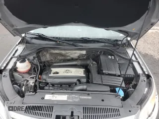 2011 Volkswagen Tiguan SE with VIN WVGBV7AXXBW538750, listed as a Copart auction lot 56604715 with 86,895 mi miles and Salvage title. Bid and sale history available at DreamBid. Image 11.