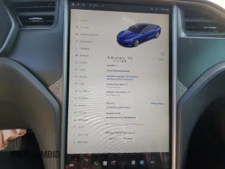 2019 Tesla Model S 75D z VIN 5YJSA1E25KF299740, wystawiony jako Copart lot #49355485 z przebiegiem 140 385 mil mil oraz Szkoda całkowita • Salvage title. Historia ofert i sprzedaży dostępna na DreamBid. Obrazek 9.