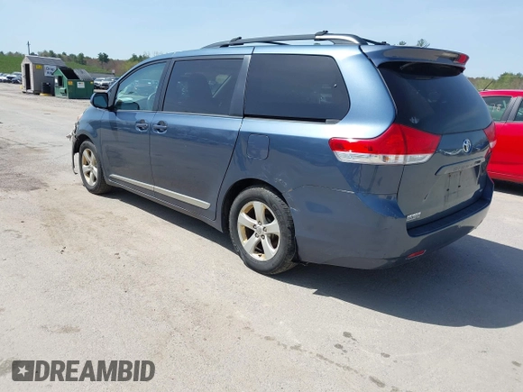 2014 Toyota Sienna LE AAS with VIN 5TDKK3DC1ES436031, listed as a IAAI auction lot 42147191 with 276,821 mi miles. Bid and sale history available at carsss.com. Image 3.