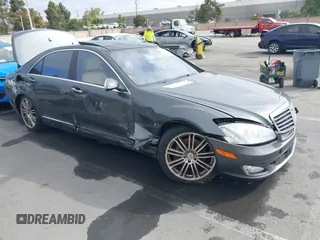 2007 Mercedes-Benz S 550 с VIN WDDNG71X97A031828, выставлен на аукционе IAAI как лот 42655326 с пробегом Не указан миль и . История ставок и продаж доступна на DreamBid. Изображение 1.