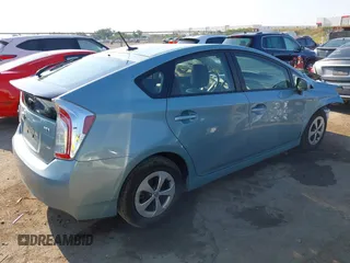 2014 Toyota Prius Four with VIN JTDKN3DUXE1818376, listed as a IAAI auction lot 39833114 with 138,302 mi miles. Bid and sale history available at carsss.com. Image 4.