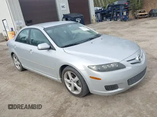 2008 Mazda 6 i Sport VE with VIN 1YVHP80C885M24820, listed as a IAAI auction lot 41728989 with 18,654 mi miles. Bid and sale history available at carsss.com. Image 1.